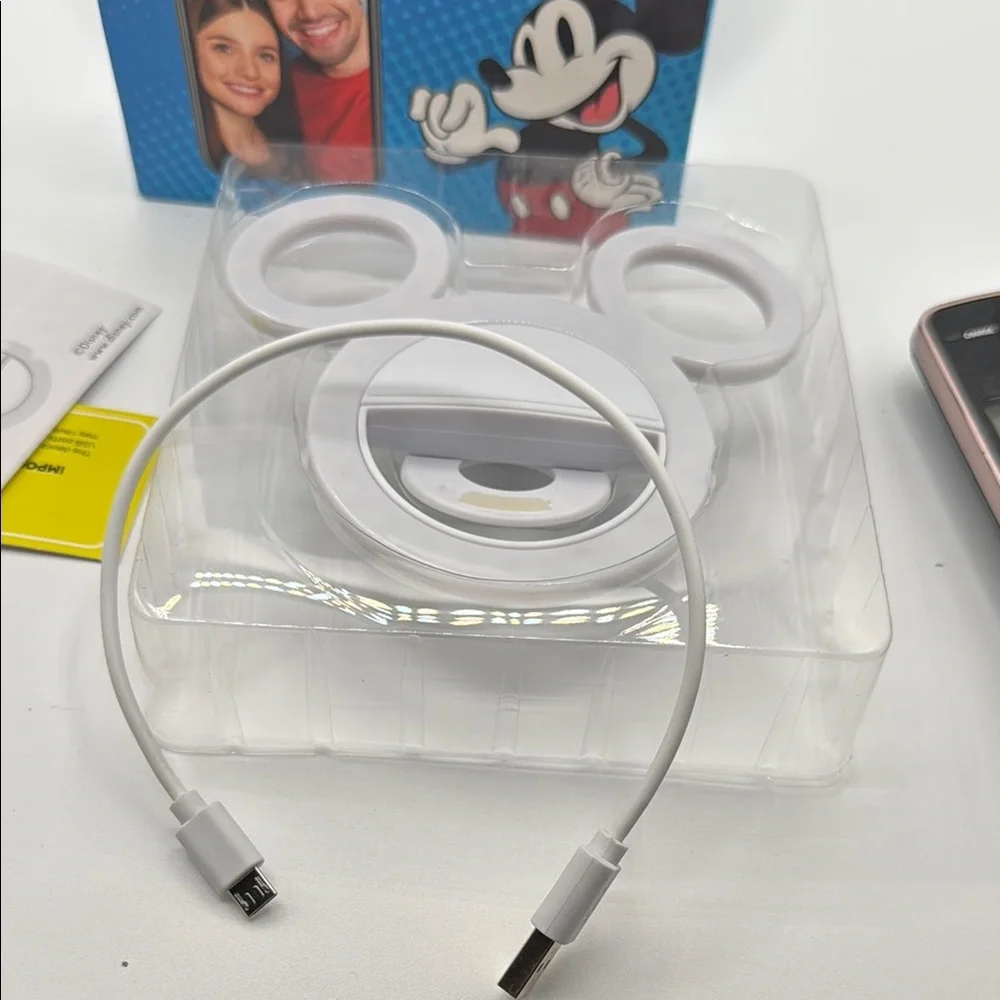 Disney Mickey and Friends Selfie Ring LED Light For Cellphone Phone • MICKEY